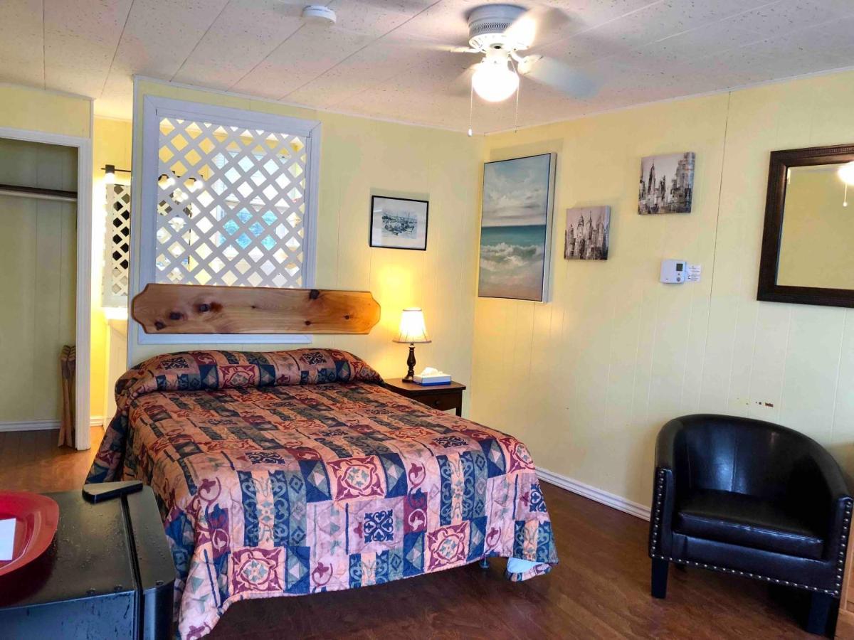 Lakelawn B&B And Motel Yarmouth Esterno foto