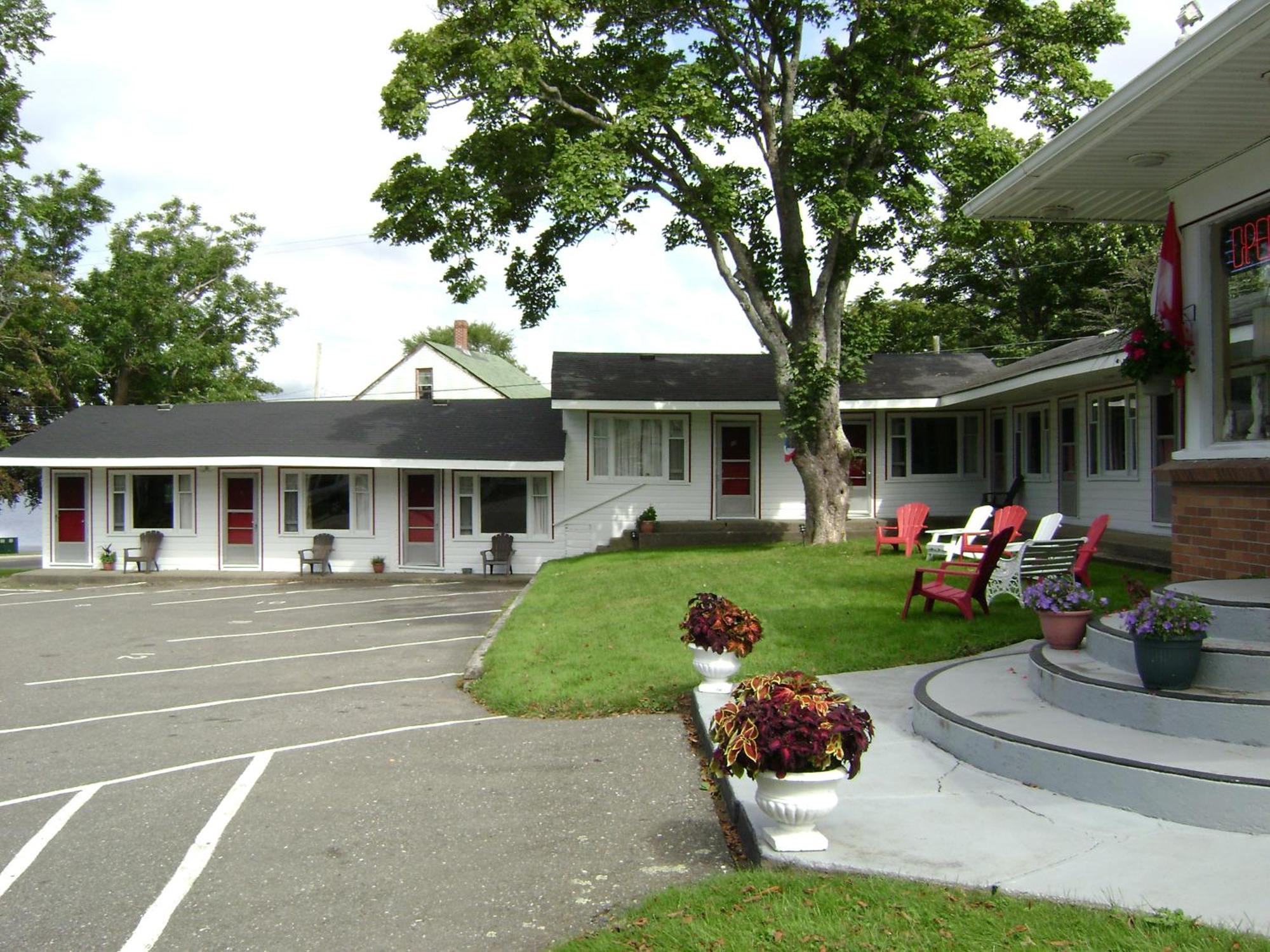 Lakelawn B&B And Motel Yarmouth Esterno foto
