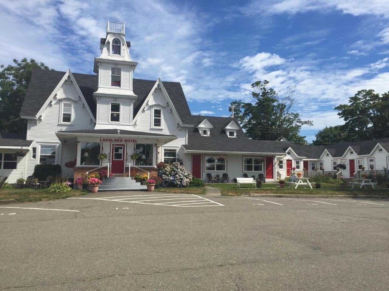 Lakelawn B&B And Motel Yarmouth Esterno foto